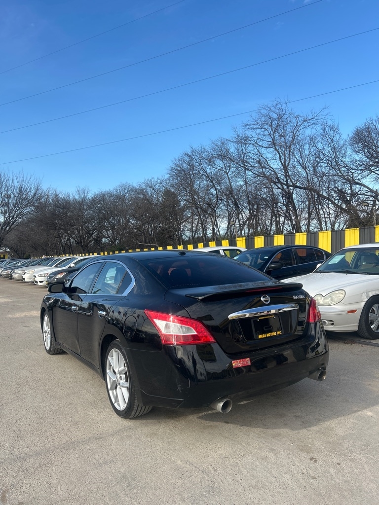 Nissan Maxima  2009