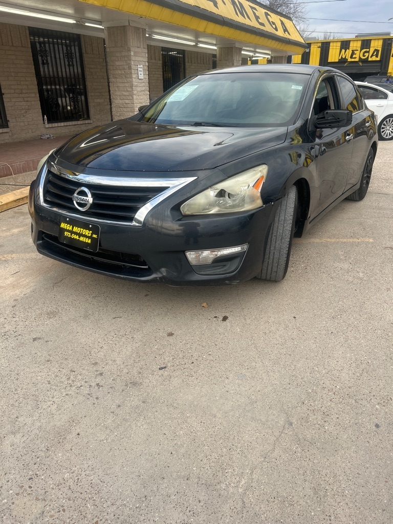 Nissan Altima  2014