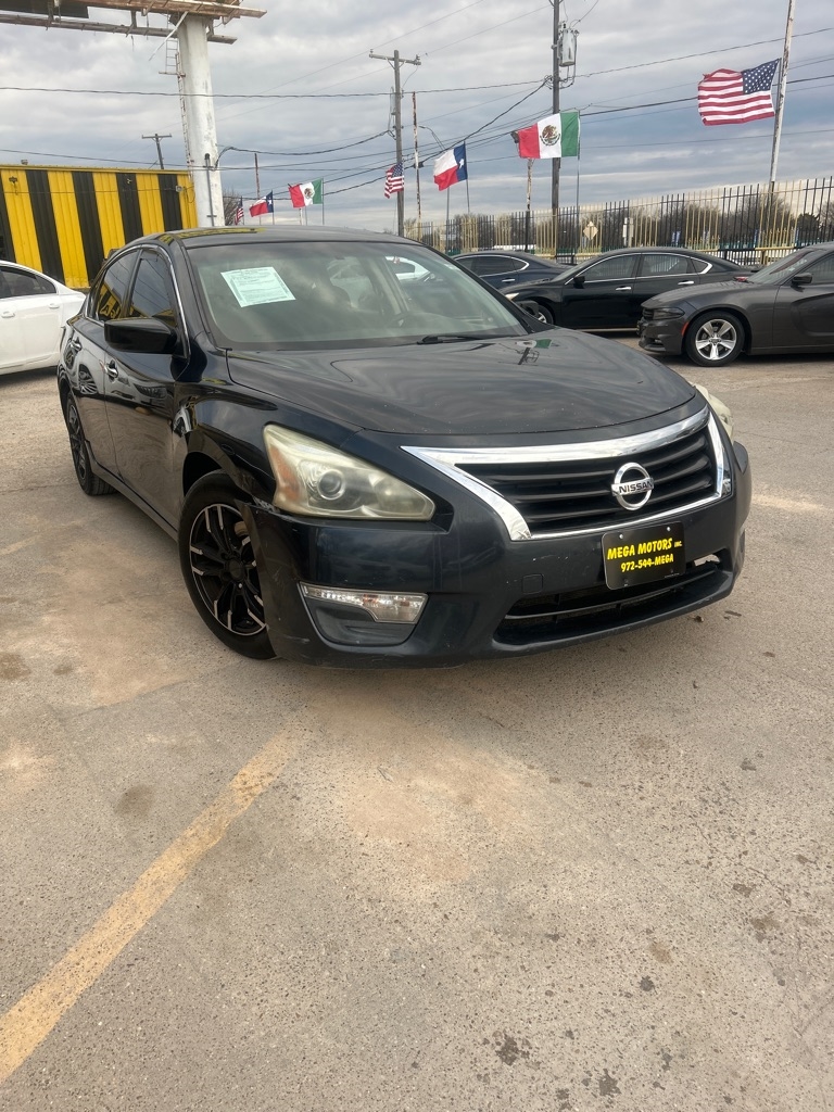 Nissan Altima  2014