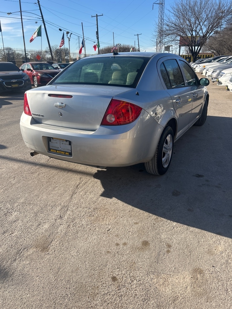 Chevrolet Cobalt  2010
