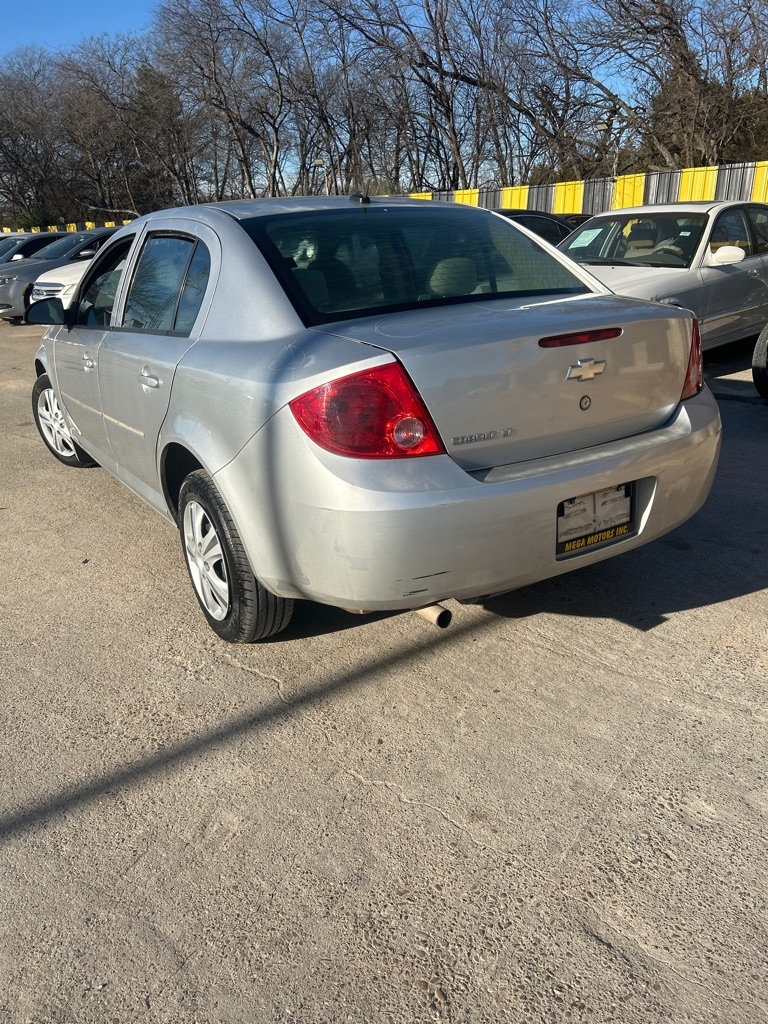 Chevrolet Cobalt  2010