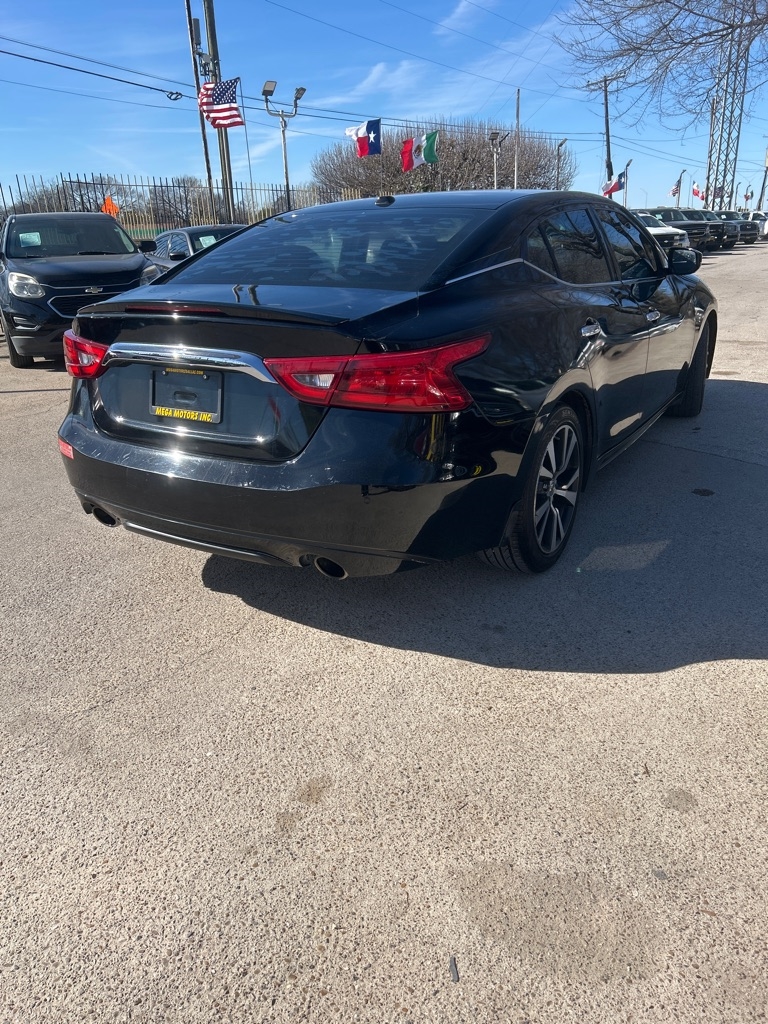 Nissan Maxima  2017
