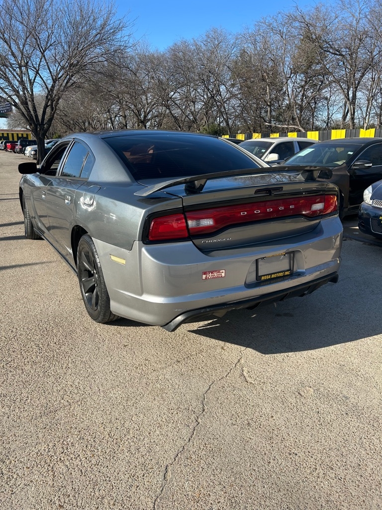 Dodge Charger  2011