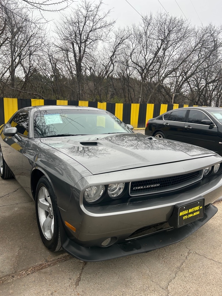 Dodge Challenger  2012
