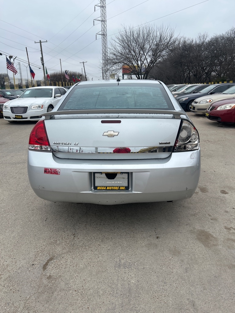 Chevrolet Impala  2011