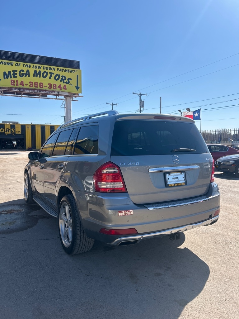 Mercedes-Benz GL-Class  2010