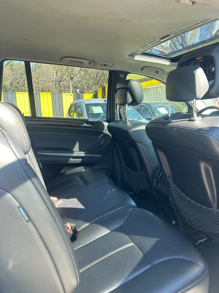 Mercedes-Benz GL-Class  2010