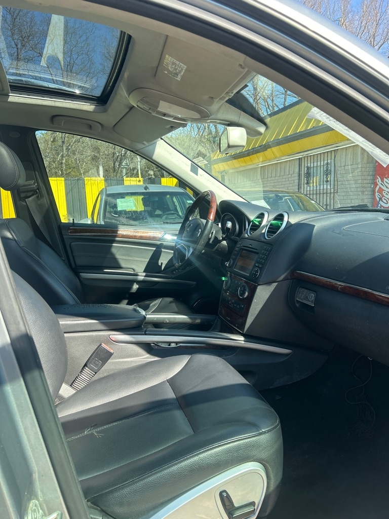 Mercedes-Benz GL-Class  2010