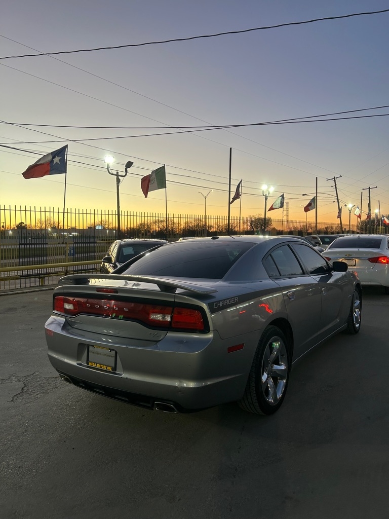 Dodge Charger  2013