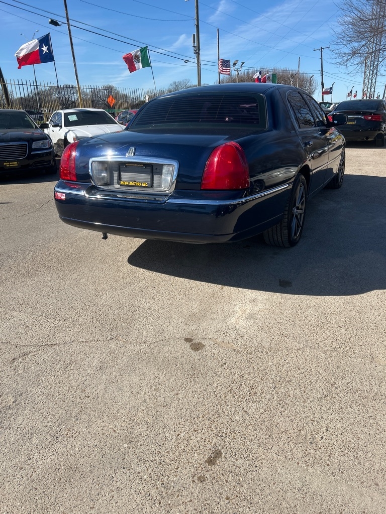 Lincoln Town Car  2007