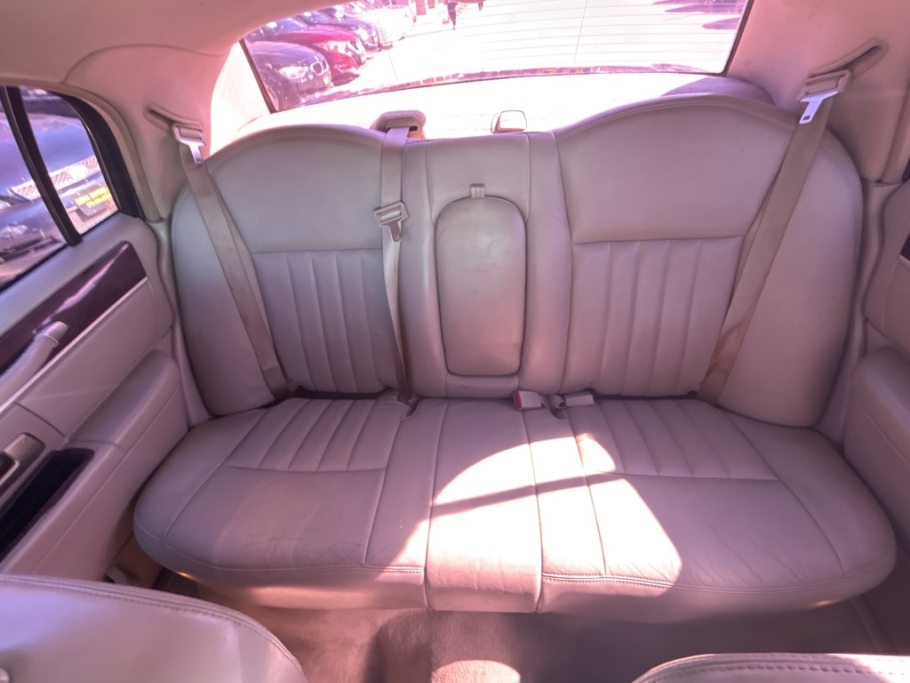 Lincoln Town Car  2007