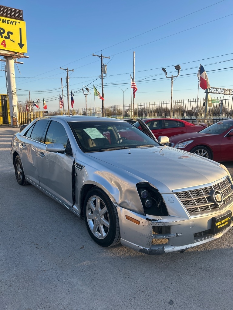 Cadillac STS  2011