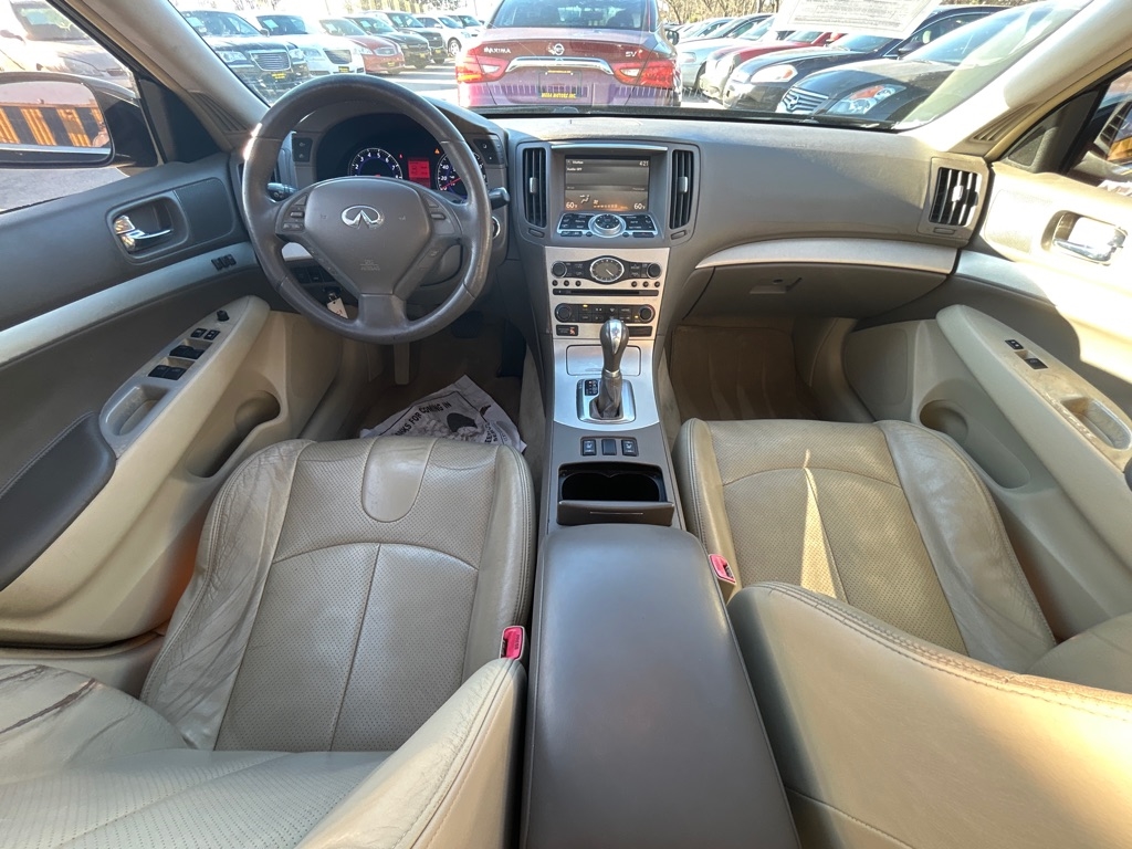 Infiniti G35  2008