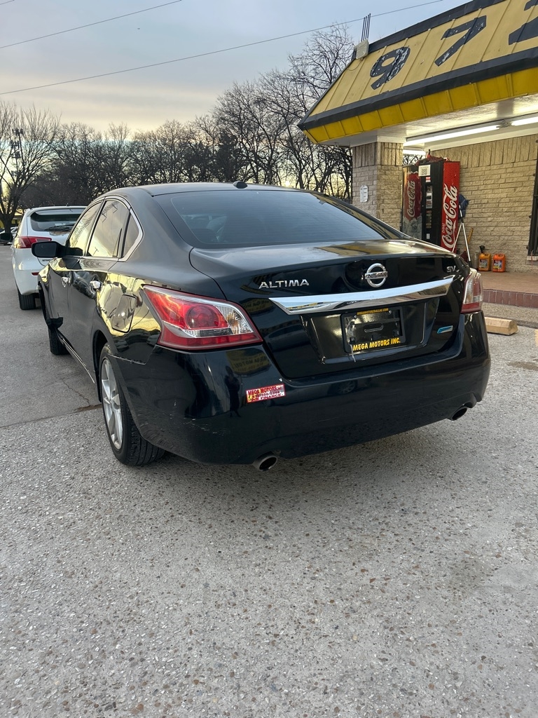 Nissan Altima  2013