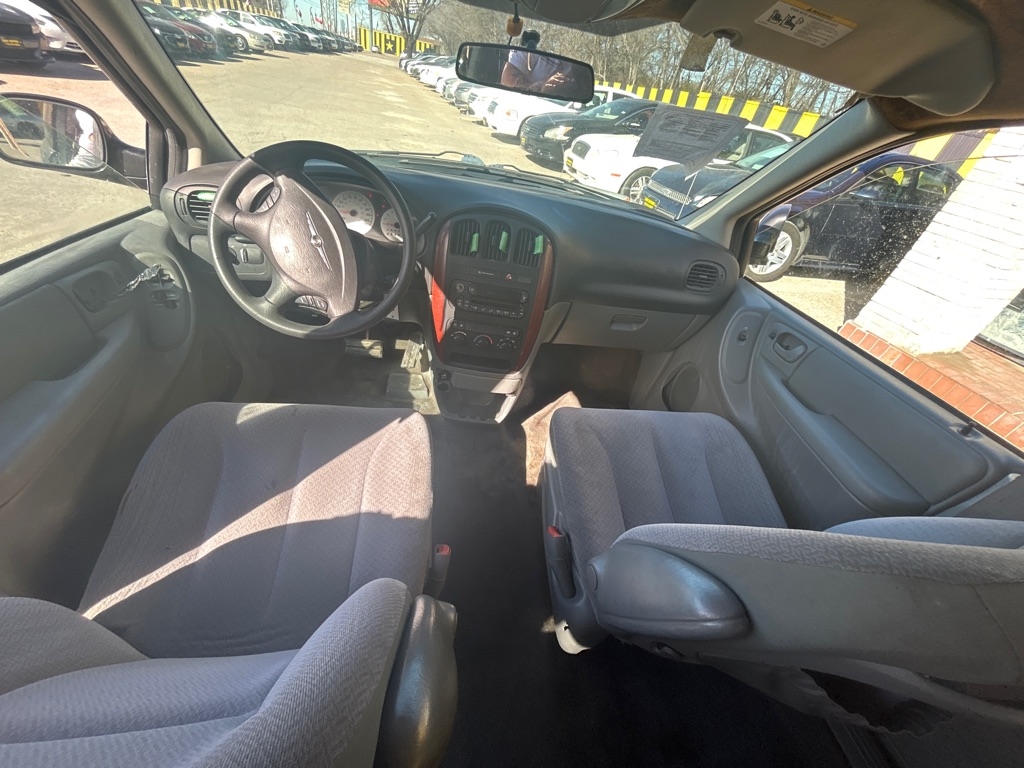 Chrysler Town & Country  2005