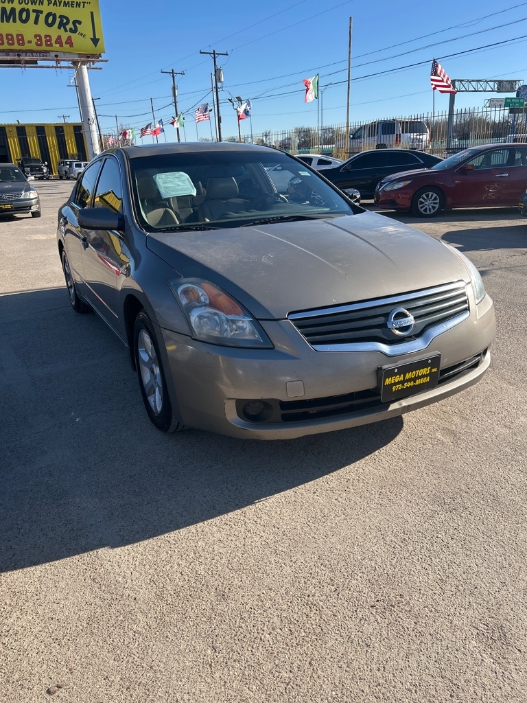 Nissan Altima  2008