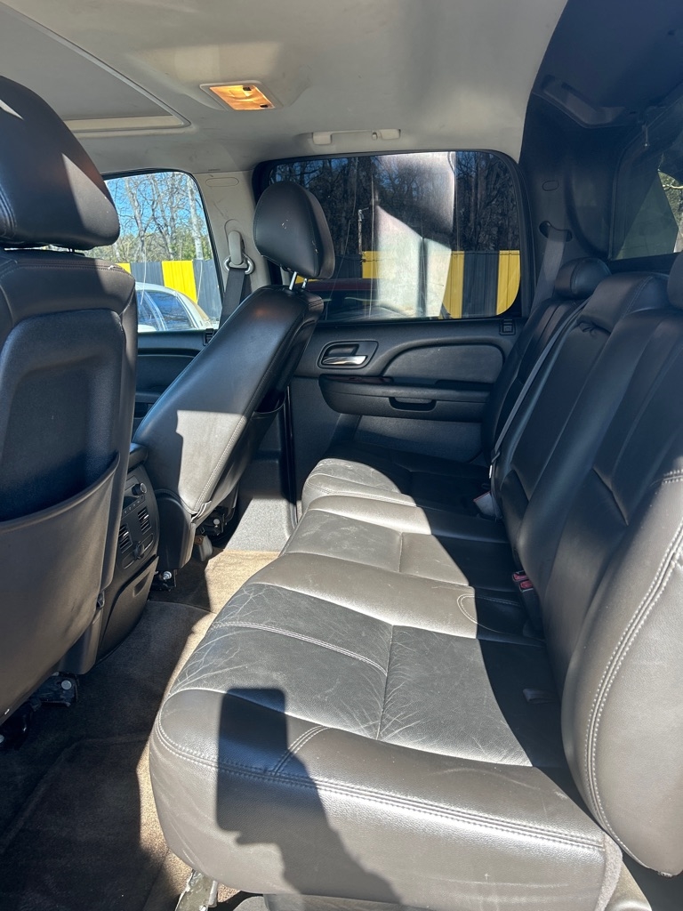 Chevrolet Avalanche  2012