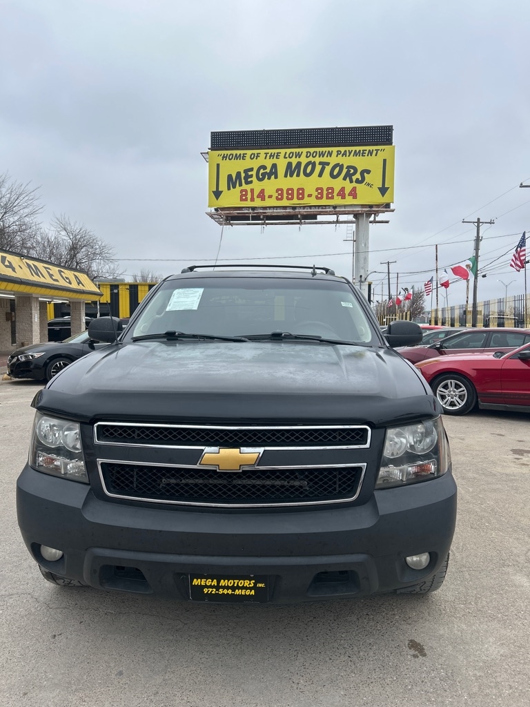 2013 Chevrolet Avalanche LS