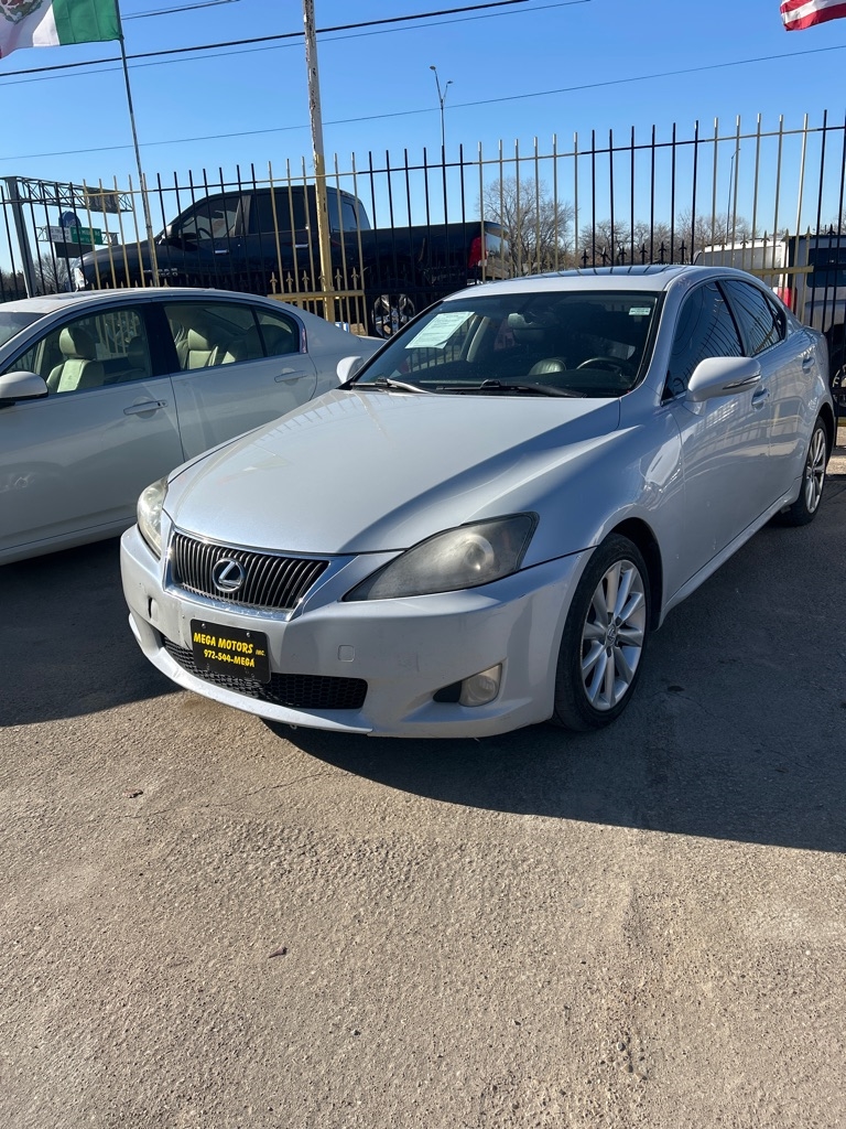 Lexus IS  2010