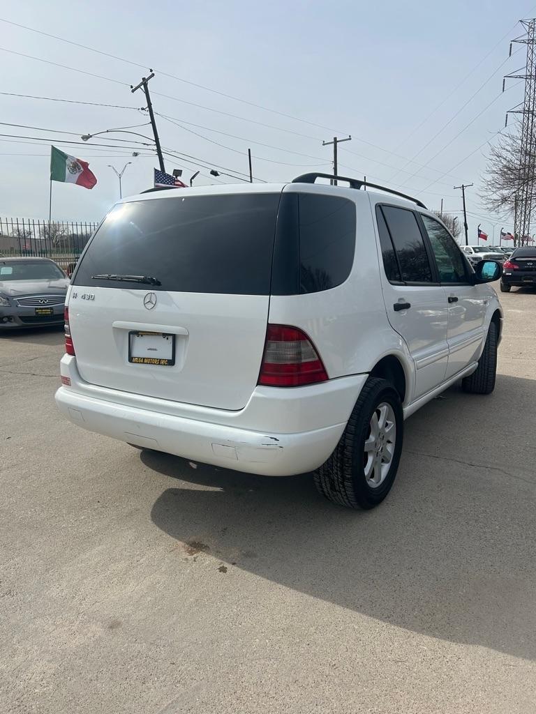 Mercedes-Benz M-Class  1999