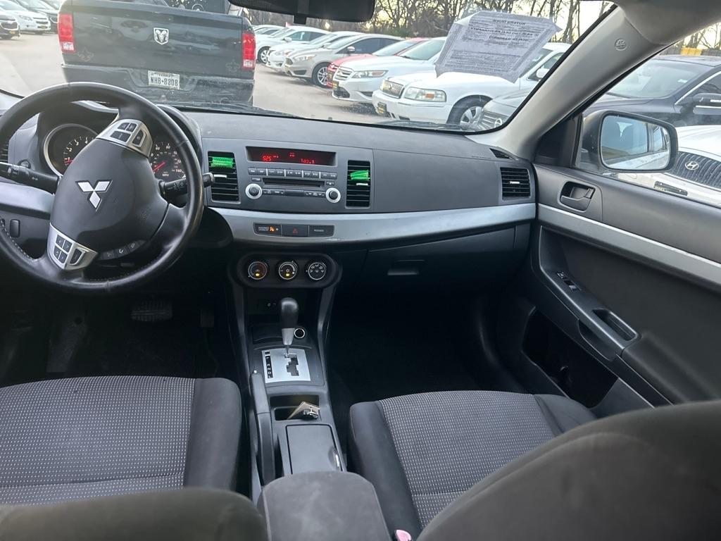 Mitsubishi Lancer Sportback  2011