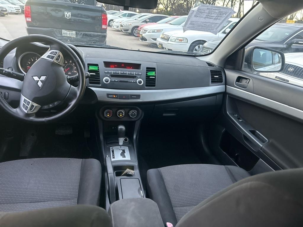 Mitsubishi Lancer Sportback  2011