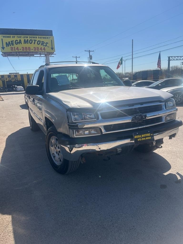 Chevrolet Avalanche  2004