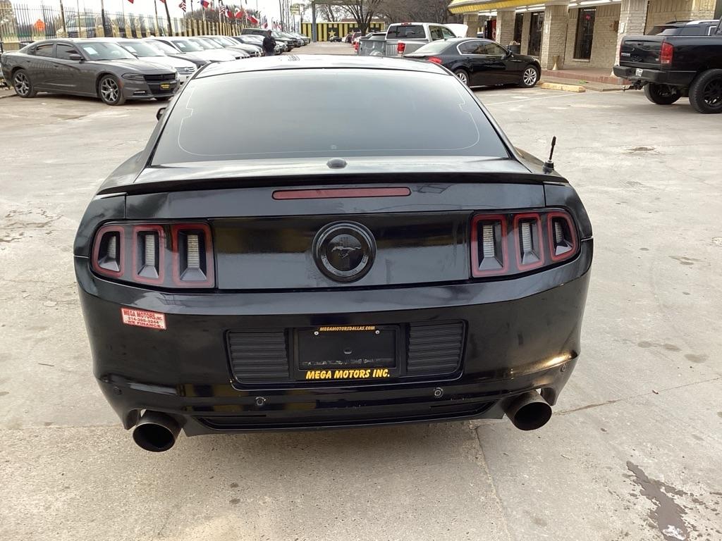 Ford Mustang  2013
