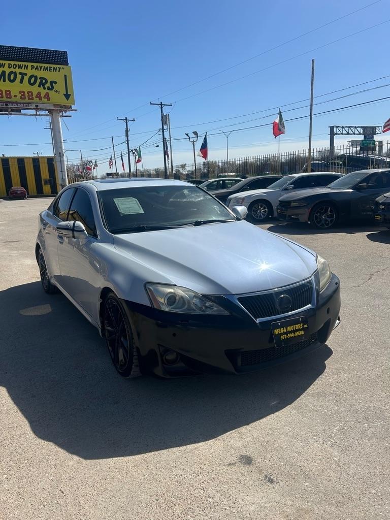 Lexus IS  2011