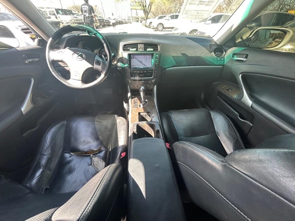 Lexus IS  2011