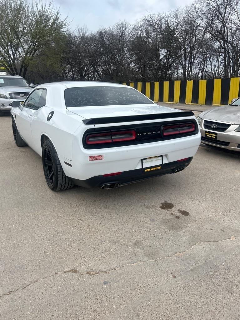 Dodge Challenger  2016