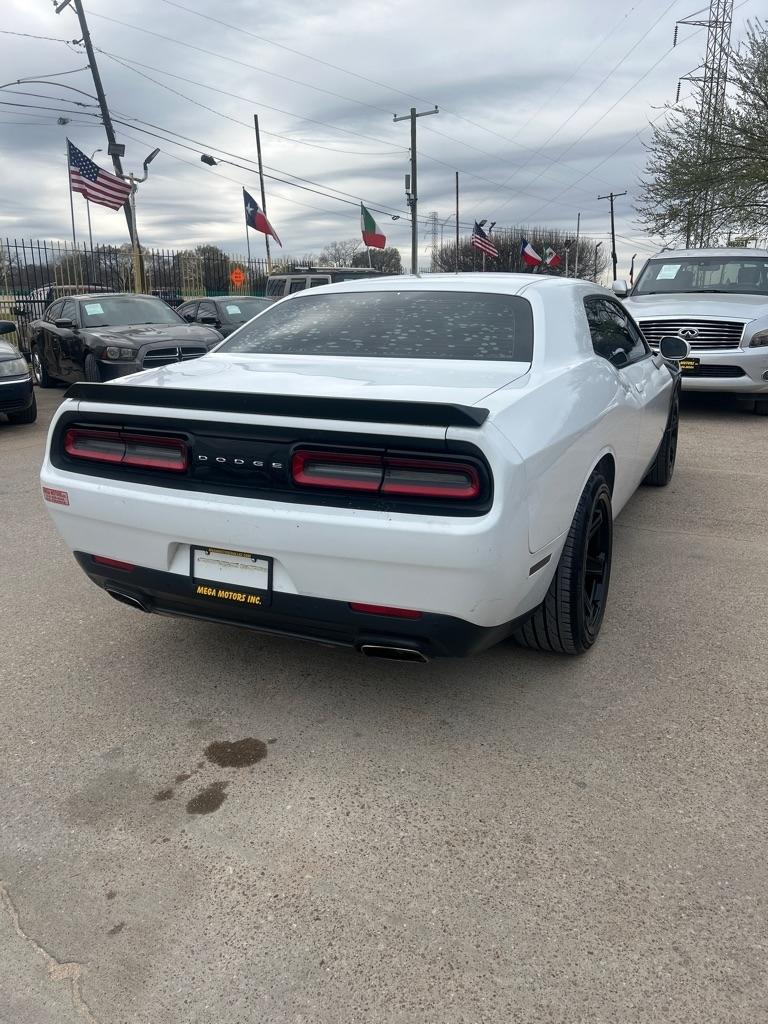 Dodge Challenger  2016