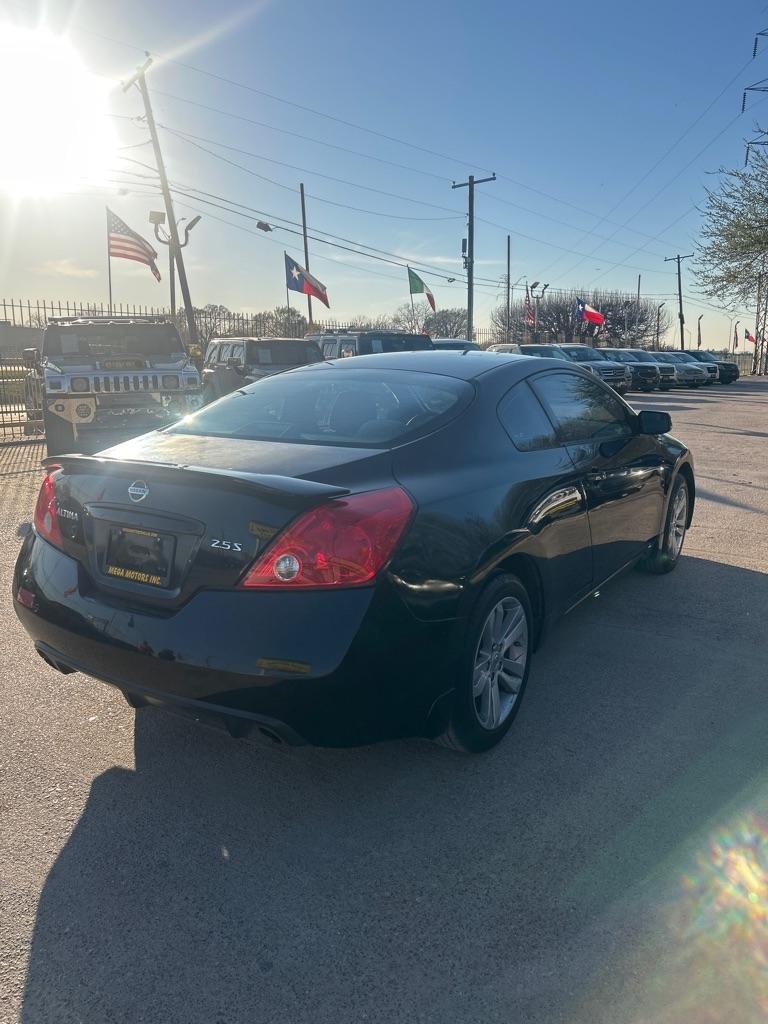 Nissan Altima  2013