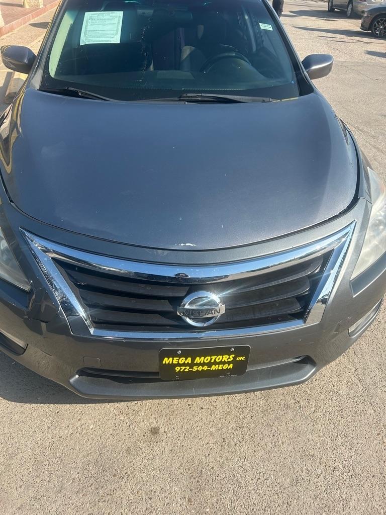 Nissan Altima  2015