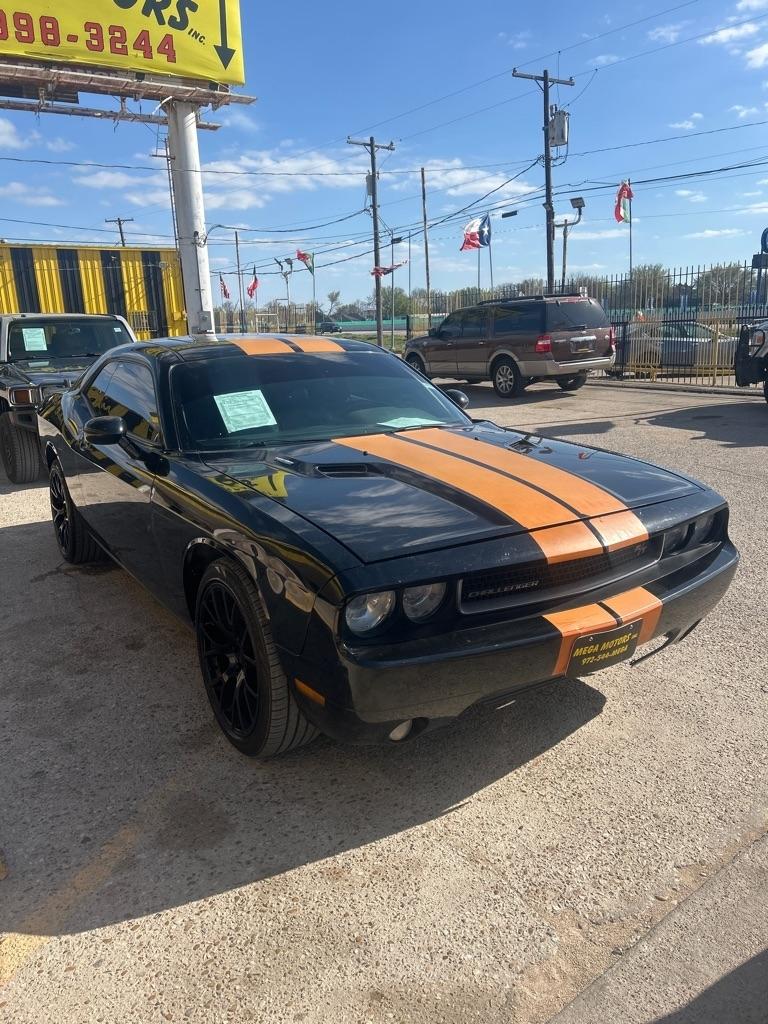 Dodge Challenger  2012