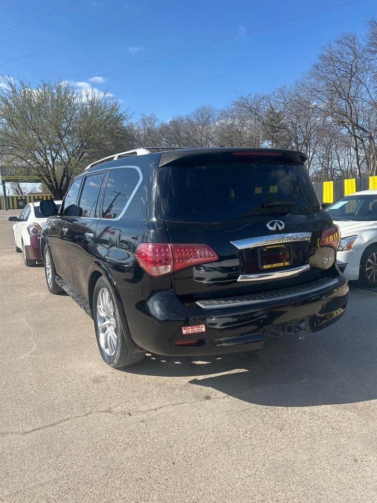 Infiniti QX56  2012