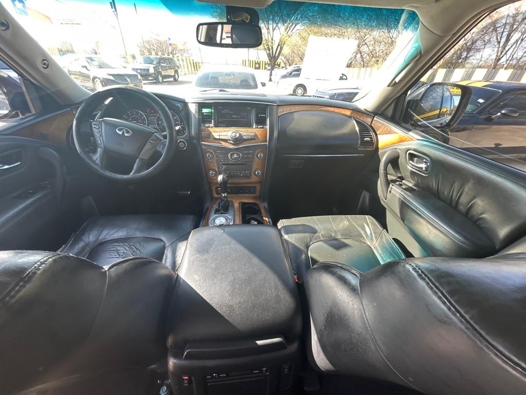 Infiniti QX56  2012