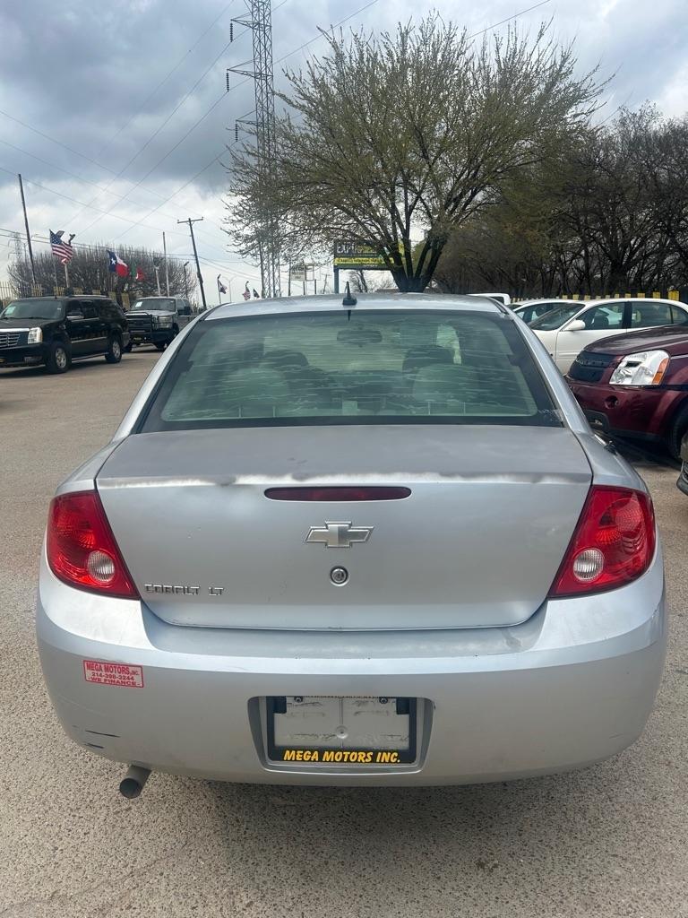 Chevrolet Cobalt  2010