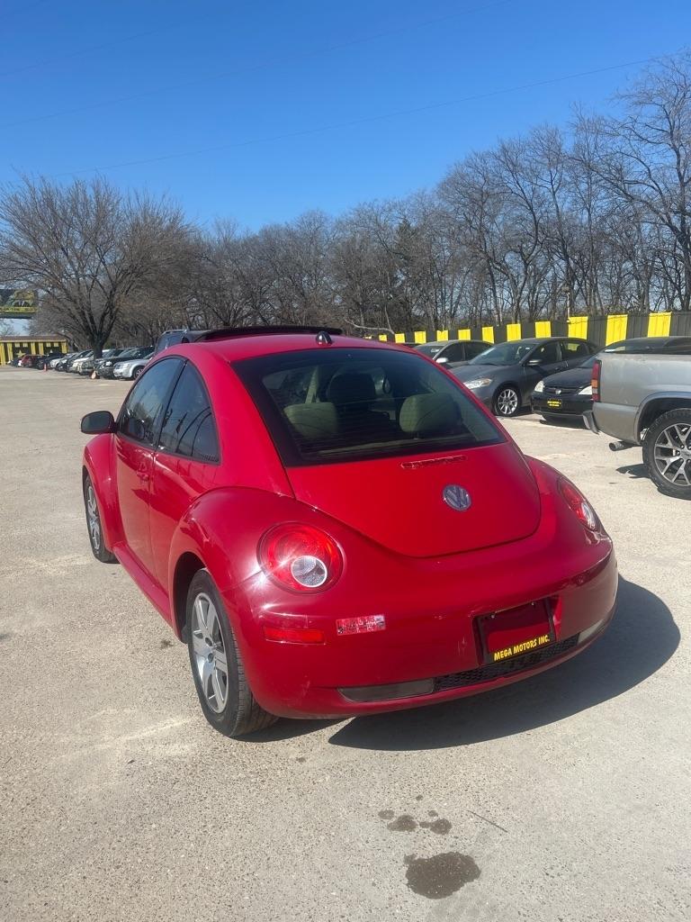 Volkswagen New Beetle  2006