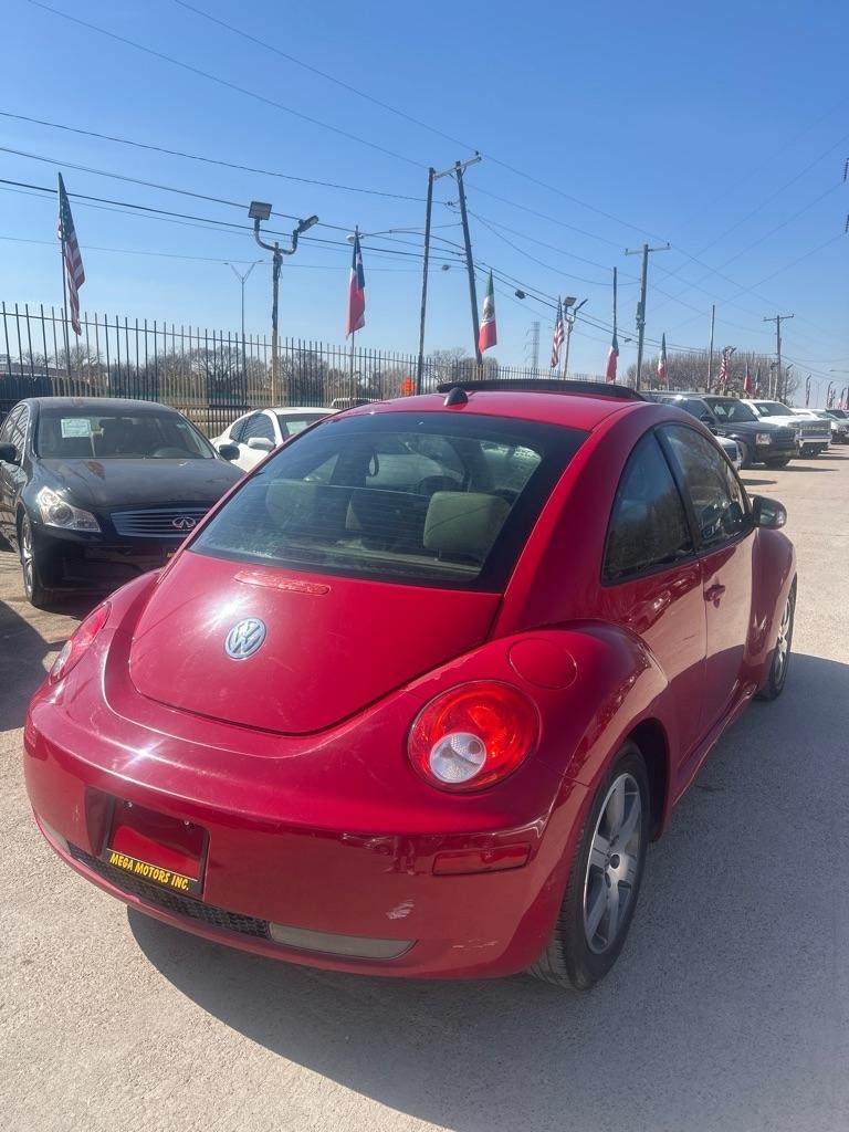 Volkswagen New Beetle  2006