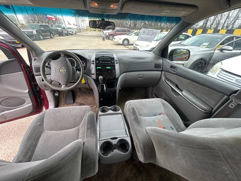 Toyota Sienna  2008