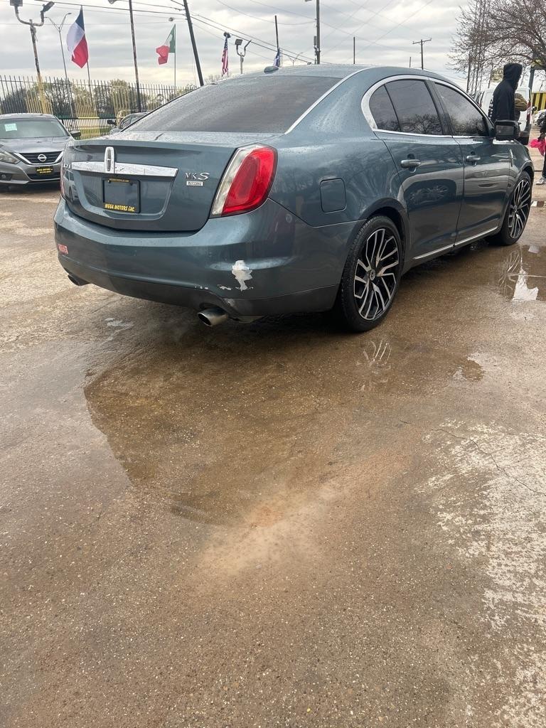 Lincoln MKS  2010