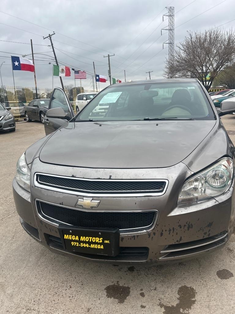 Chevrolet Malibu  2010