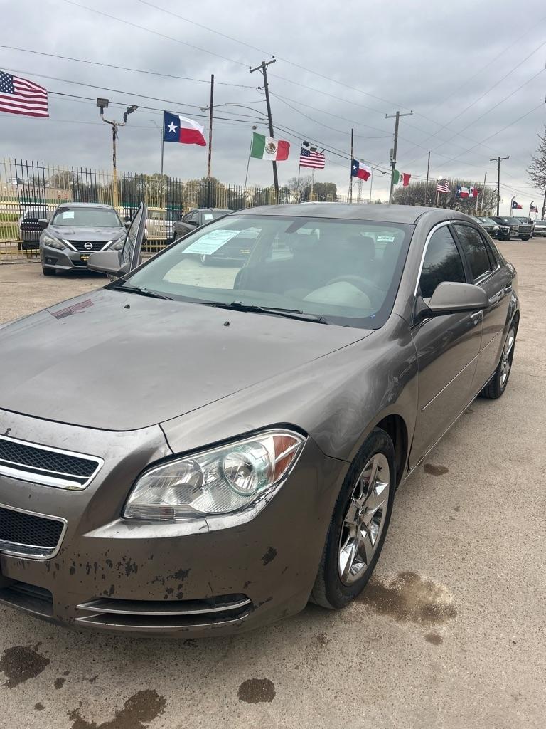 Chevrolet Malibu  2010