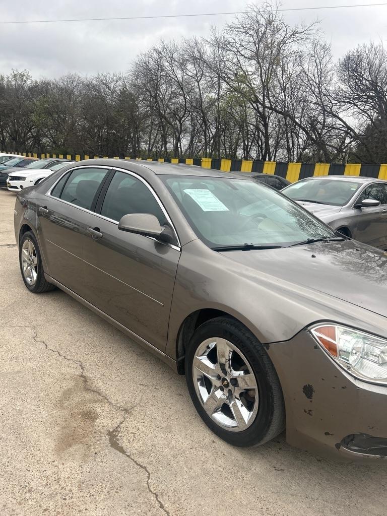 Chevrolet Malibu  2010