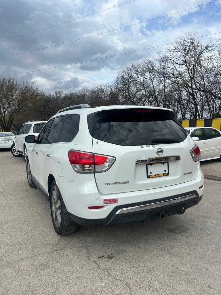 Nissan Pathfinder S 2014