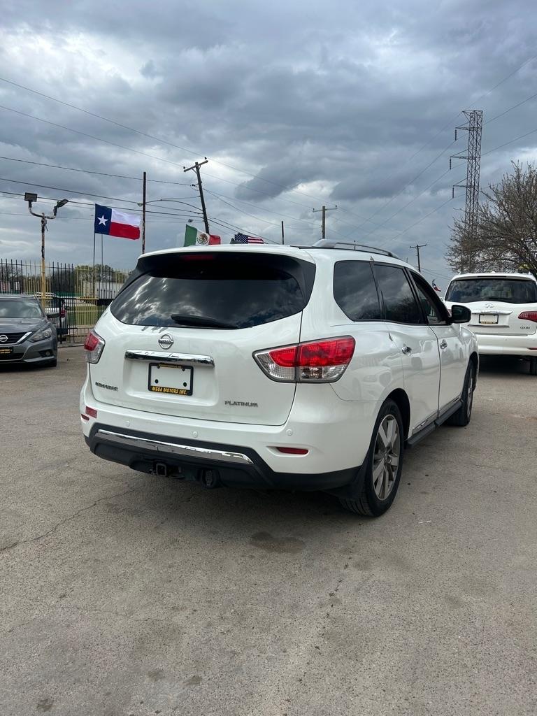 Nissan Pathfinder S 2014