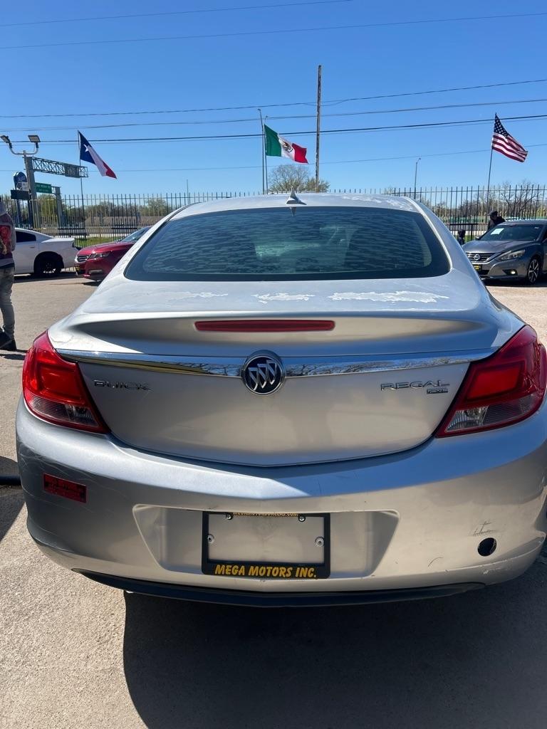 Buick Regal  2011