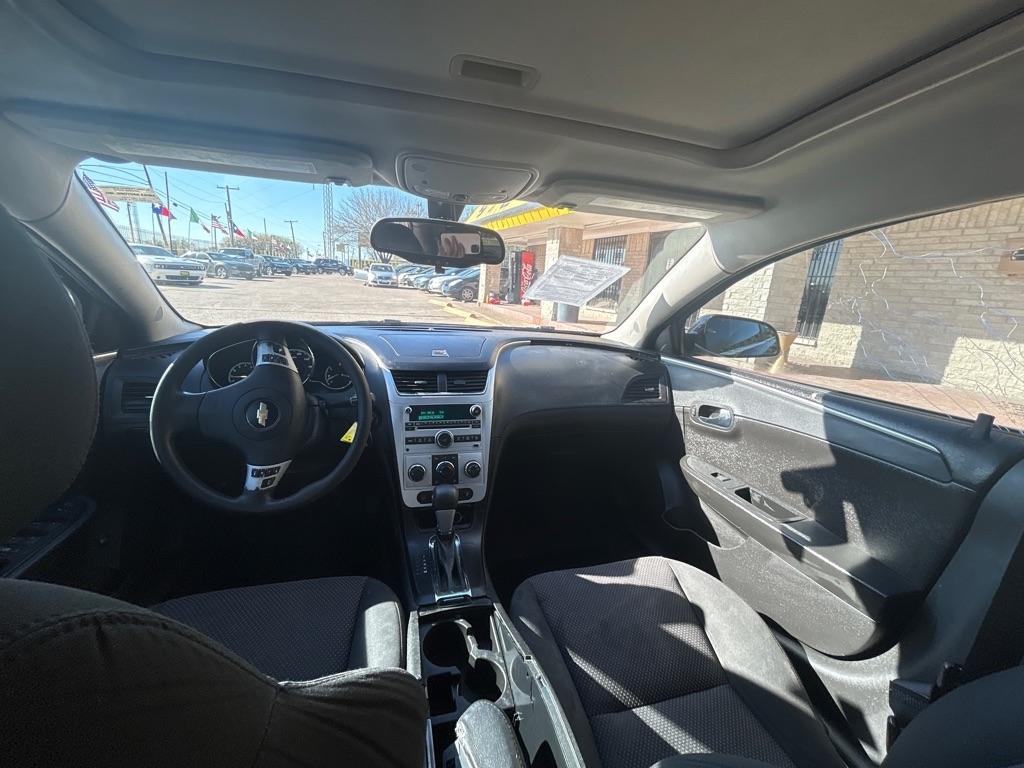 Chevrolet Malibu  2012