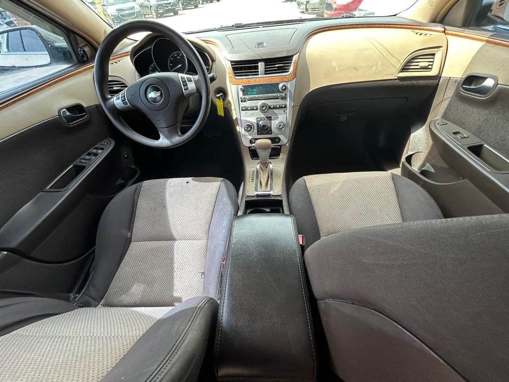 Chevrolet Malibu  2008